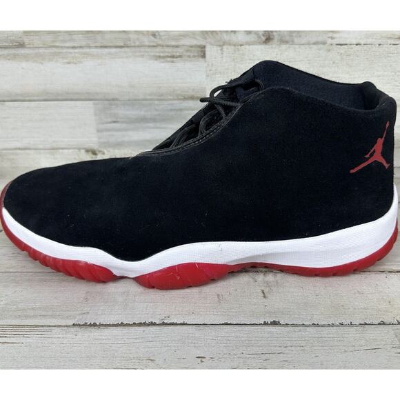 Jordan Future Bred 2018 Suede Black Red AT0056-001 Size 12 Great Condition main image 14
